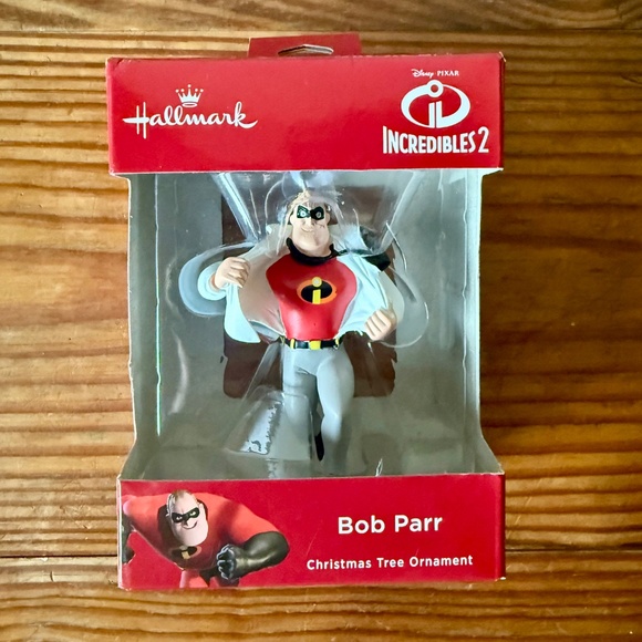 Hallmark Incredibles 2 Bob Parr Ornament | Mr. Incredible | Boxed - Picture 12 of 12